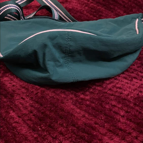 Uniqlo Dark Green Crossbody Bag - Picture 4 of 11